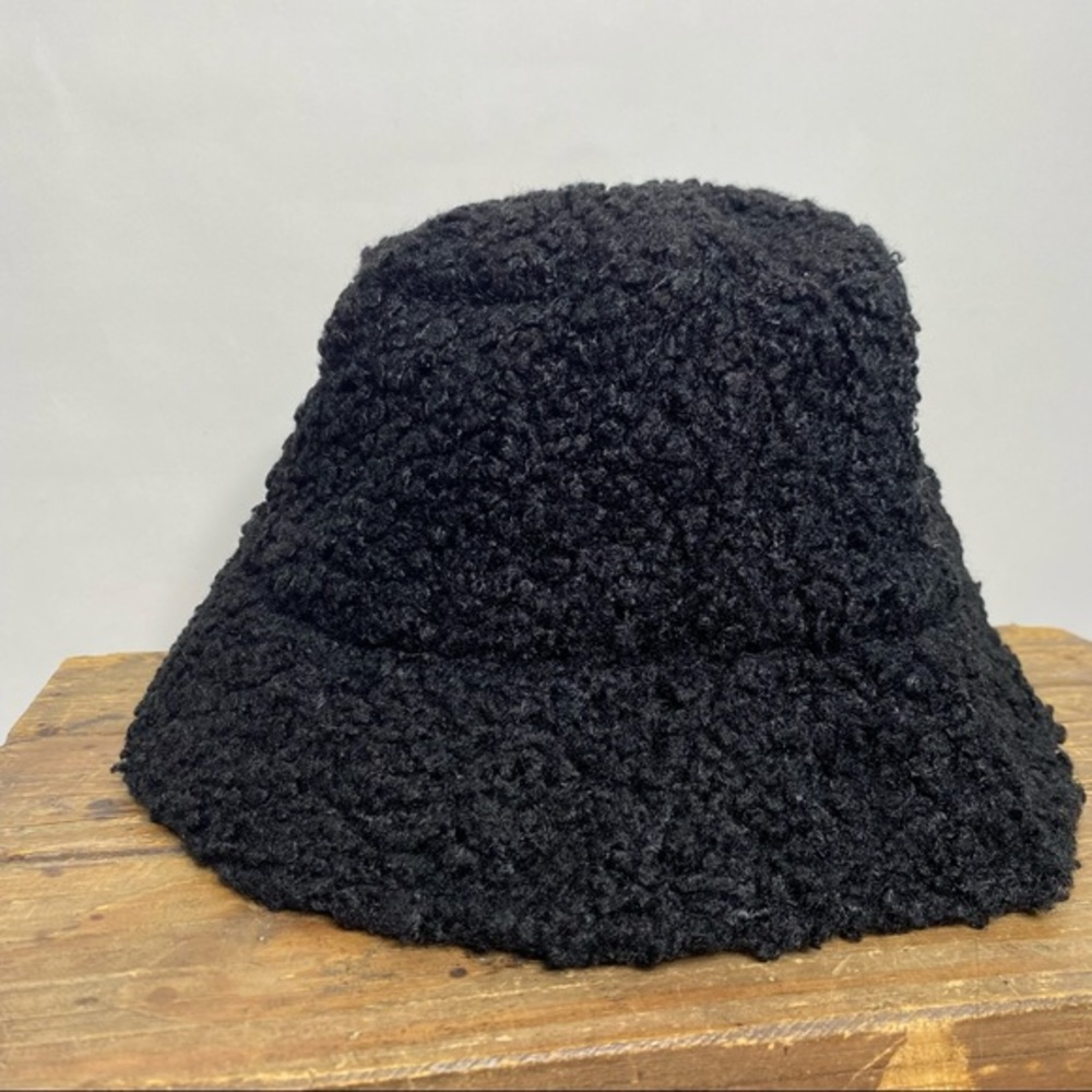 Free People Black Textured Bucket Hat